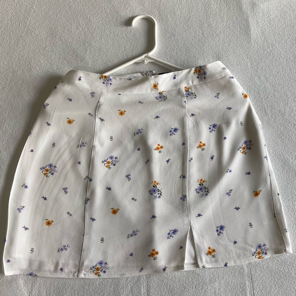 Forever 21 Flower Mini Skirt💐